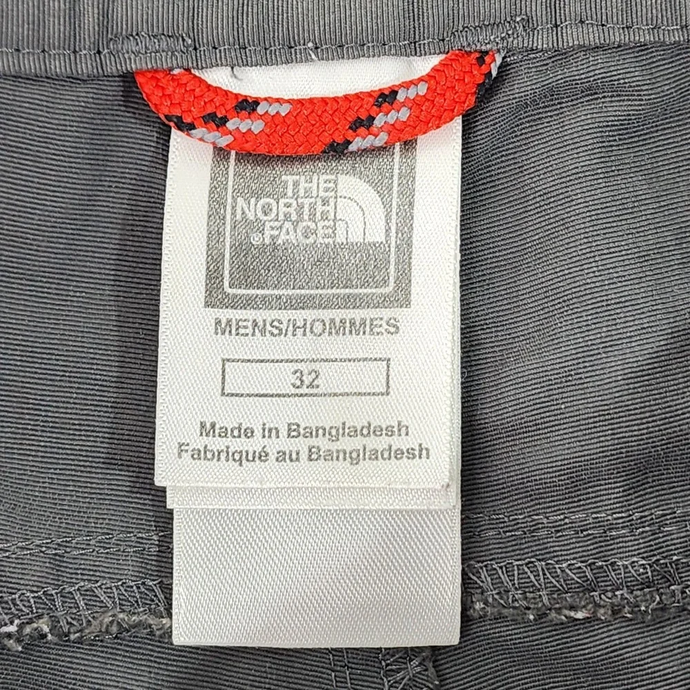 The North Face Chino Shorts Men 32 Gray Nylon Pockets Outdoors Hiking Activewear